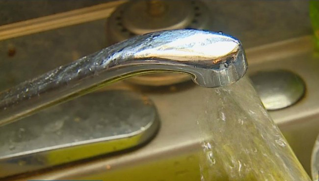flint-water-lead-faucet-011916_82755