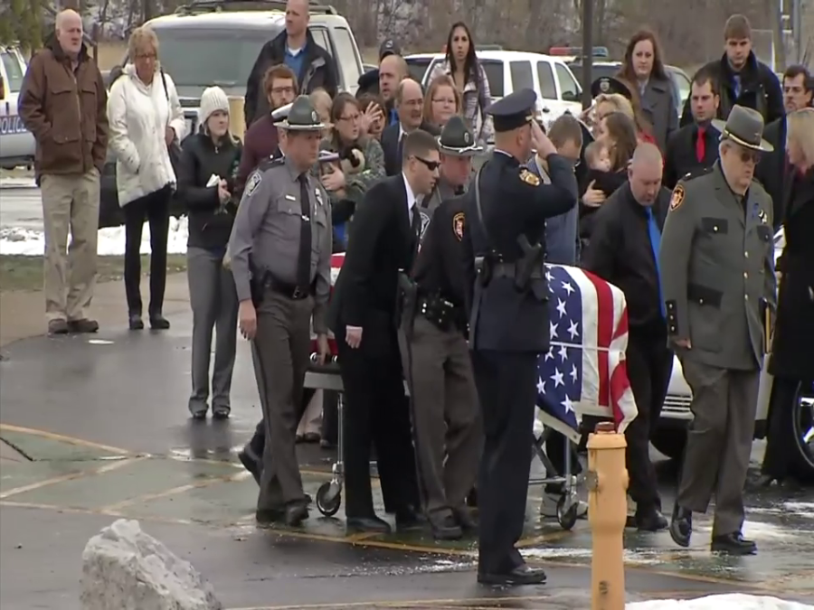 Funeral for fallen officer_80771