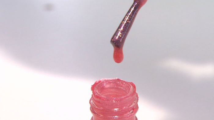 NC_cosmetics0314_700x394_99583