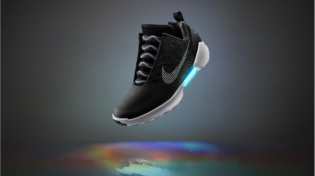 nike-self-lacing-shoe_100951