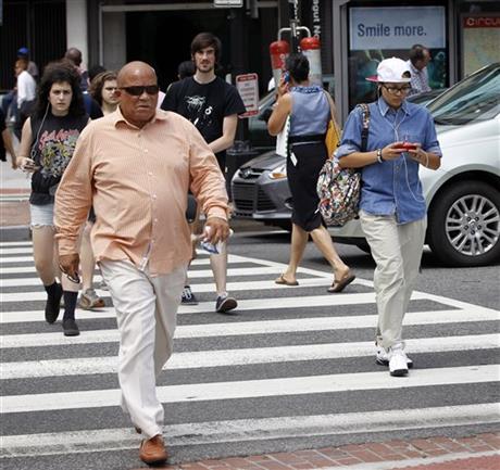 pedestrian walking_104641