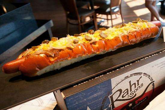 the-broomstick-photo-u2_105238