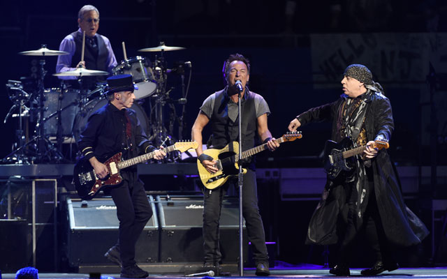 bruce_110710