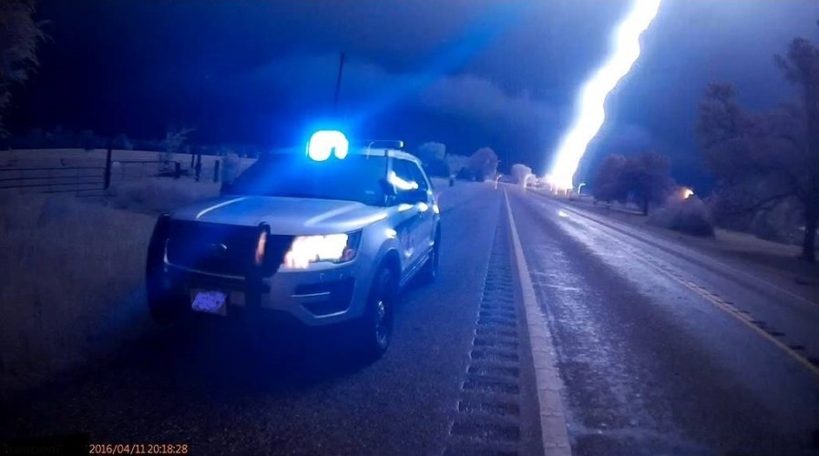 lighting bolt_120774