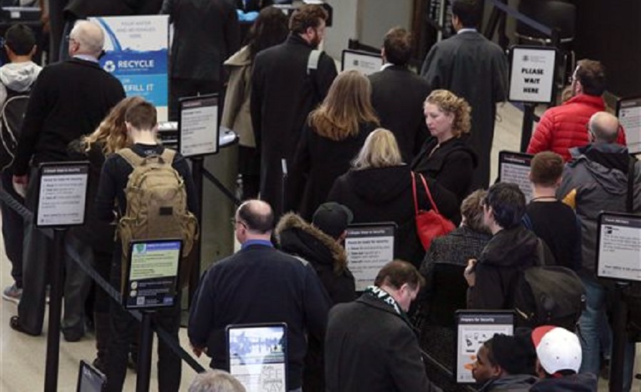 Big Snowstorm Chicago Airports_127203