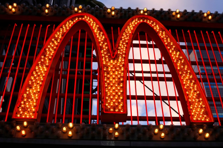 Earns McDonalds_124228