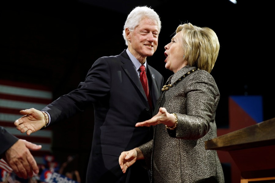 Hillary and Bill Clinton_125748