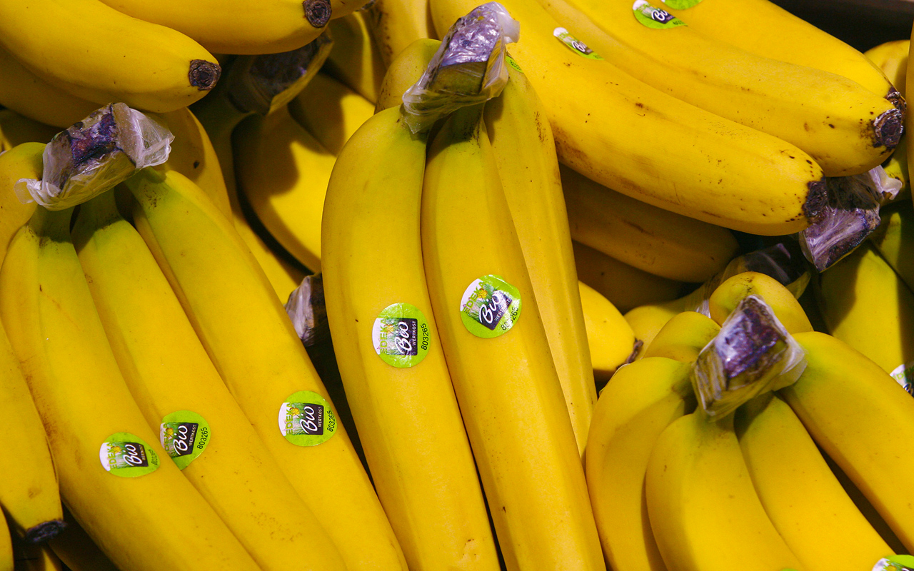 generic bunch of bananas_130692