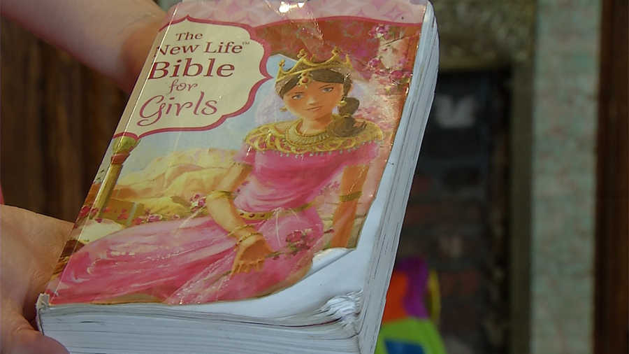 GIRLS BIBLE_121211