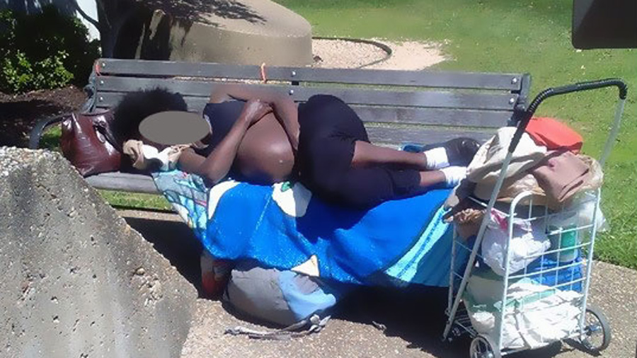 pregnant and homeless_119988