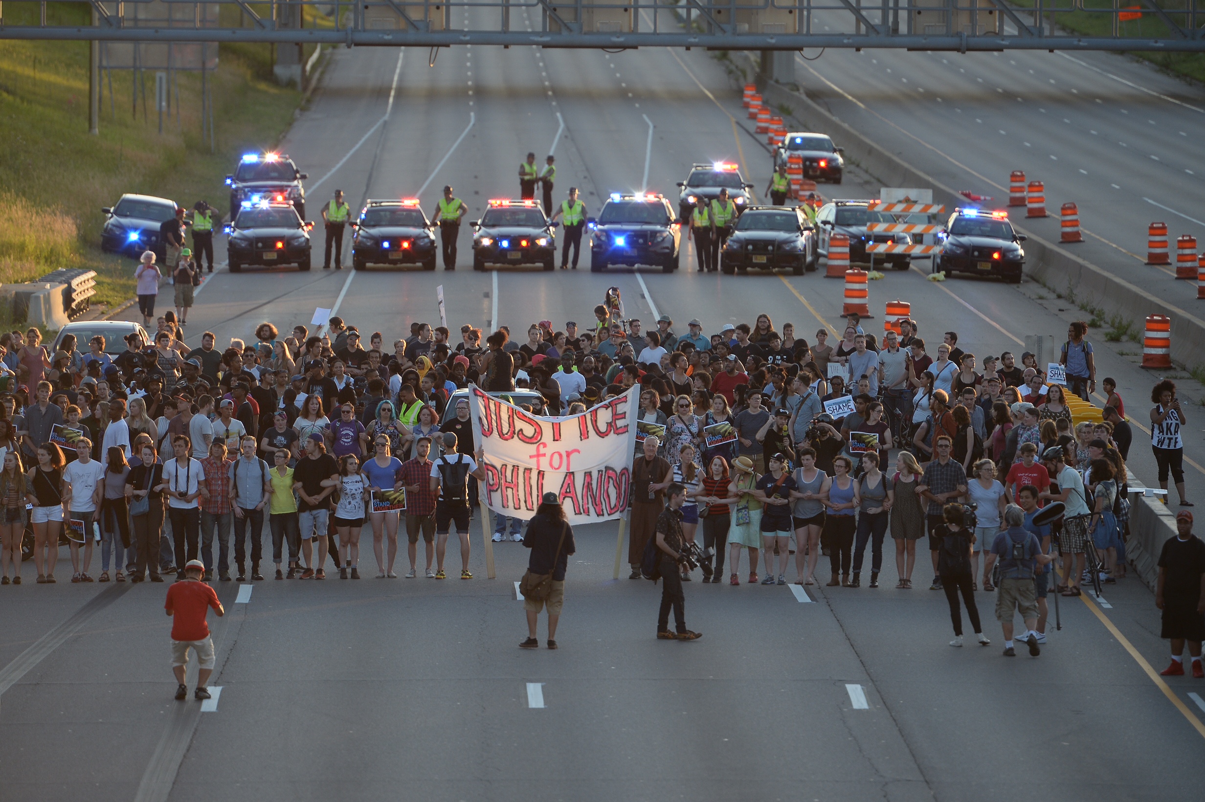 APTOPIX Police Shootings Minnesota_147385