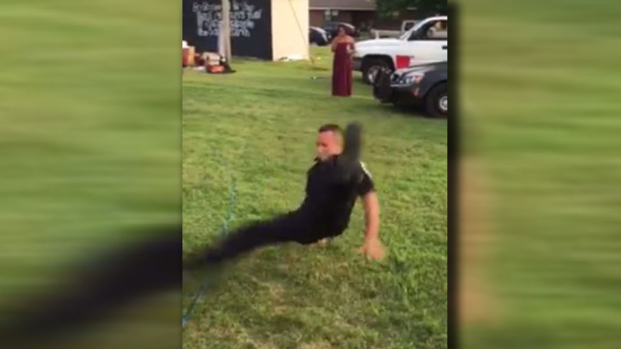 breakdancingcop_147915