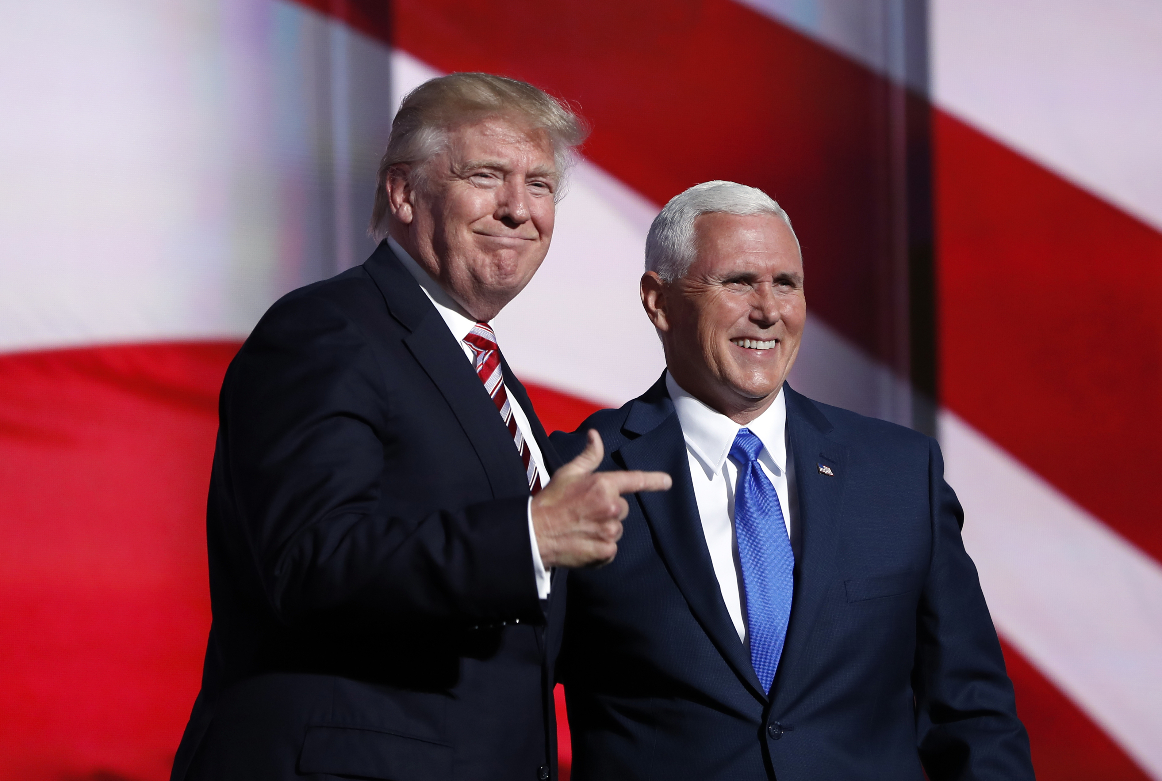 Donald Trump, Mike Pence_151603