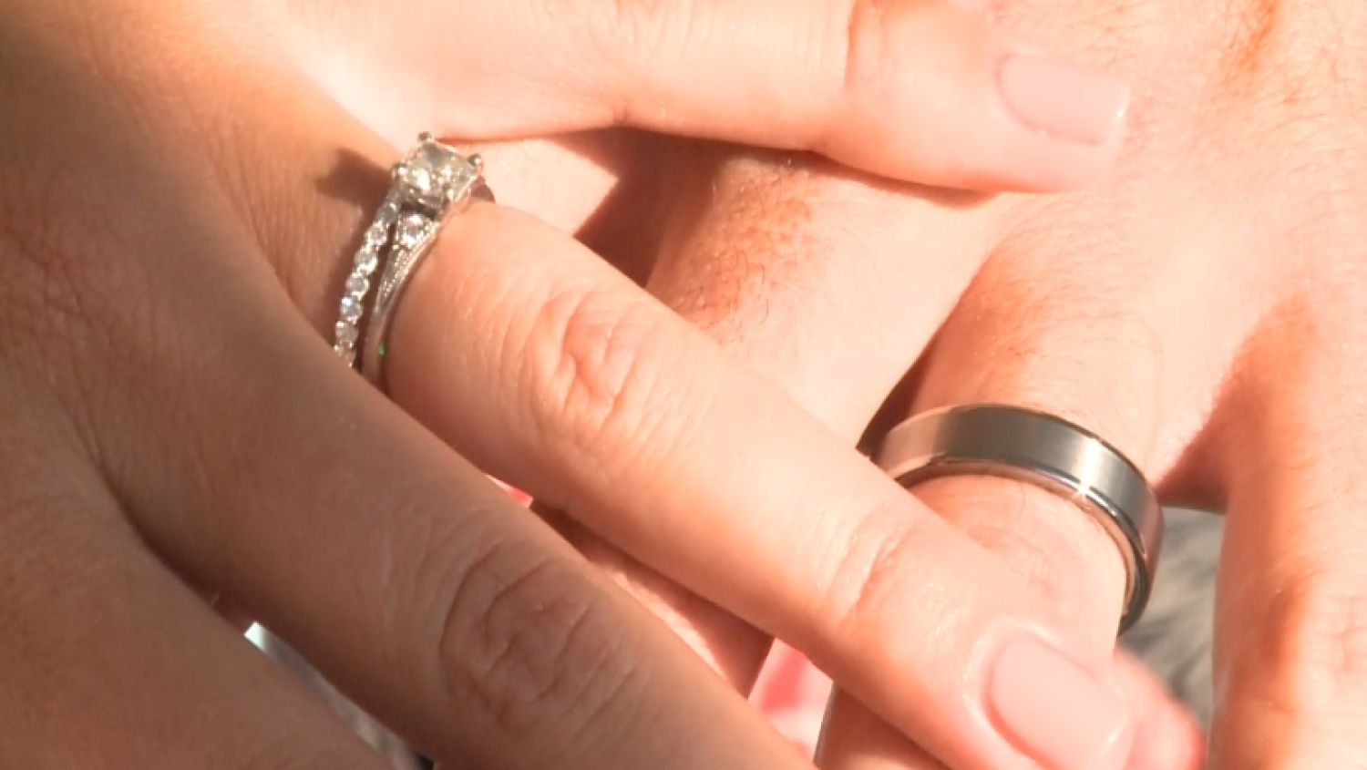 NC_weddingring0801_1500x845_156077