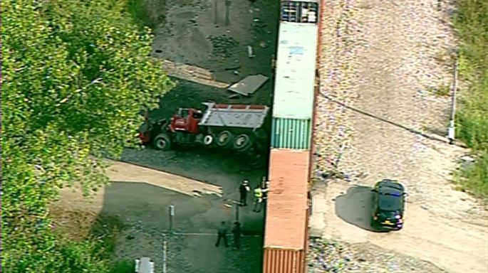 ross county train truck crash_172142