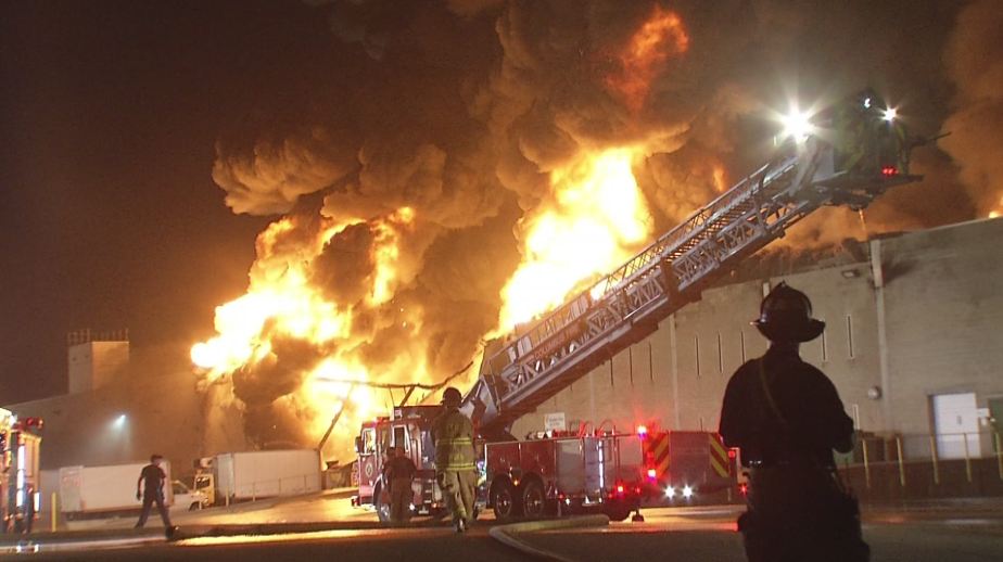 Columbus firefighters battle heavy smoke and flames at Valleyview Drive warehouse on Aug. 19, 2016.