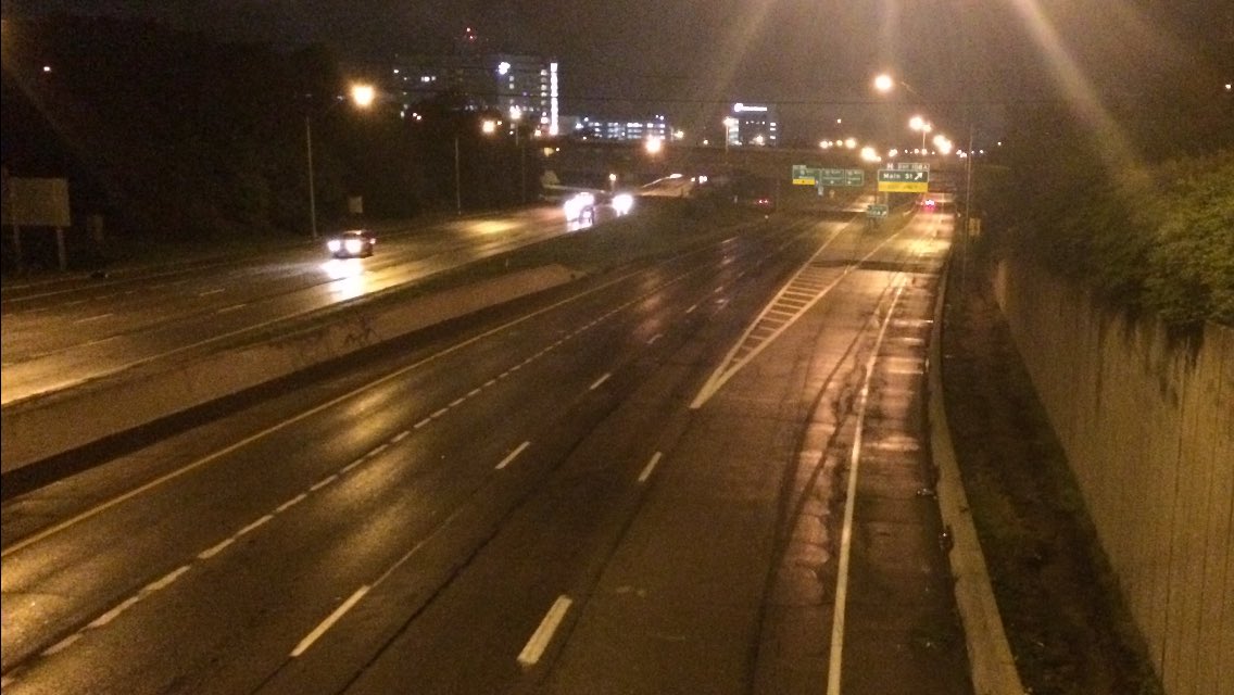 cr5qrmgvmaevhjq-jpg-large_180918