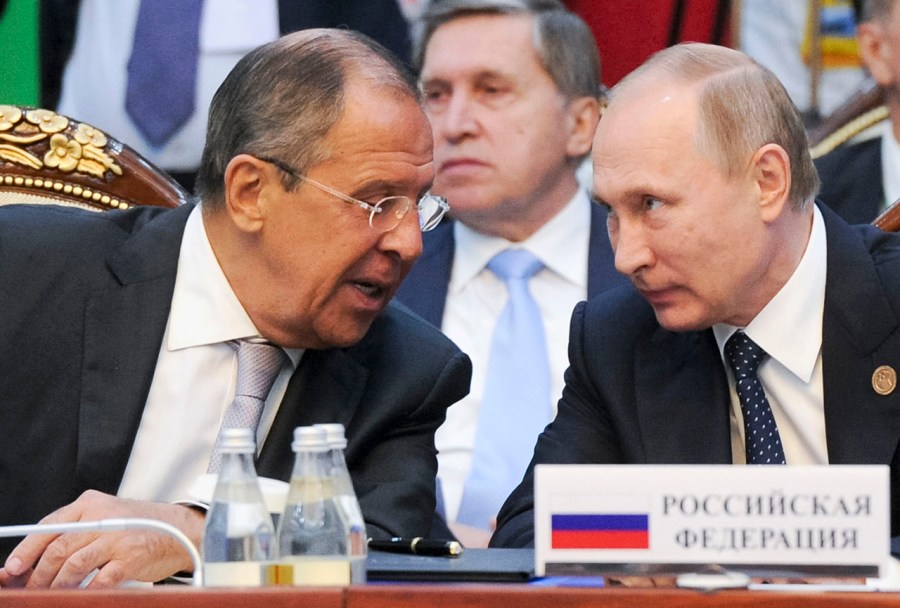 Almazbek Atambayev,Vladimir Putin_184373