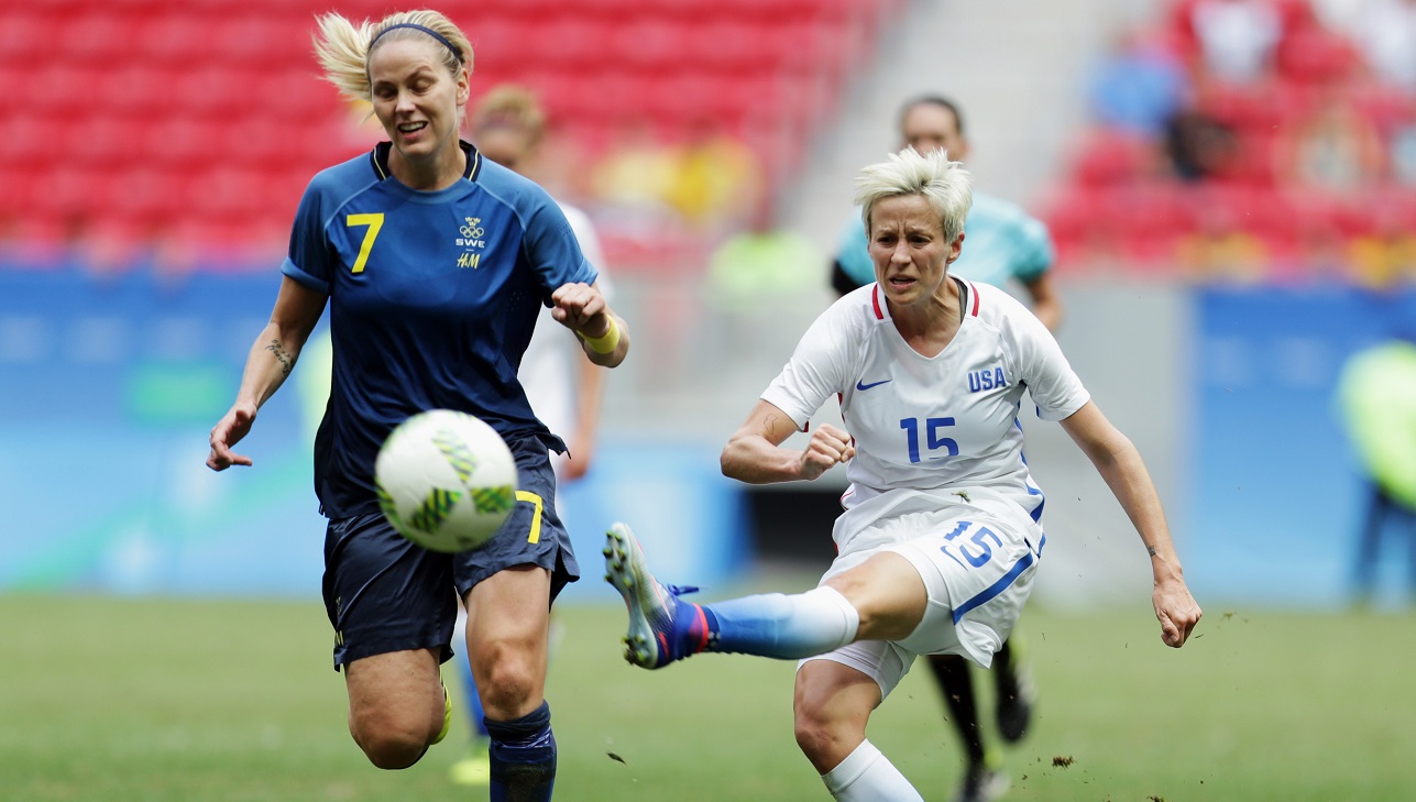 Rapinoe-Anthem Kneel Soccer_179288