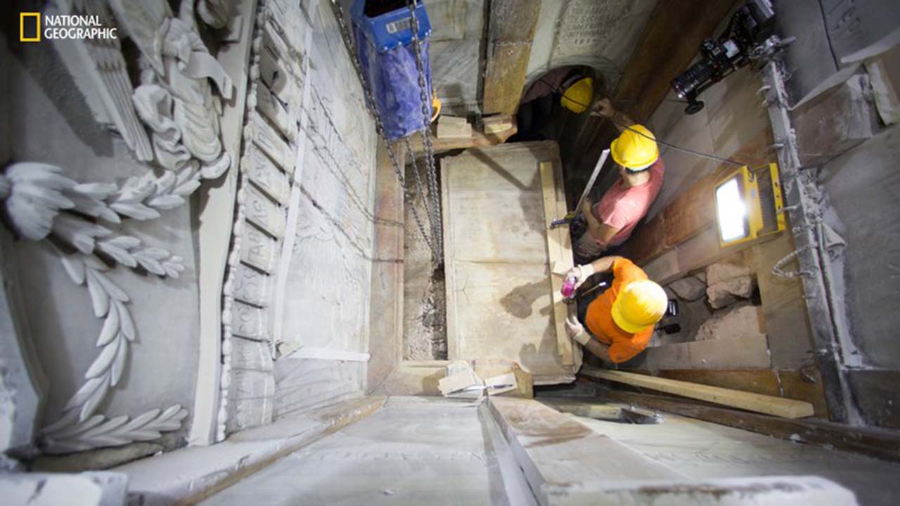 Jesus' tomb_200702