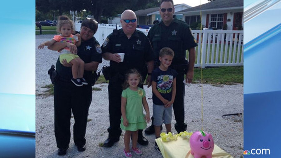 deputies-lemonade-stand_190058
