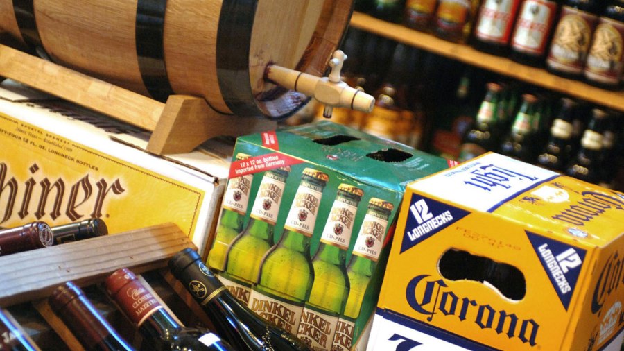 generic-beer-wine-store_193690