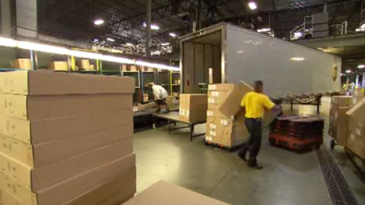 cyber-monday-prep_213191