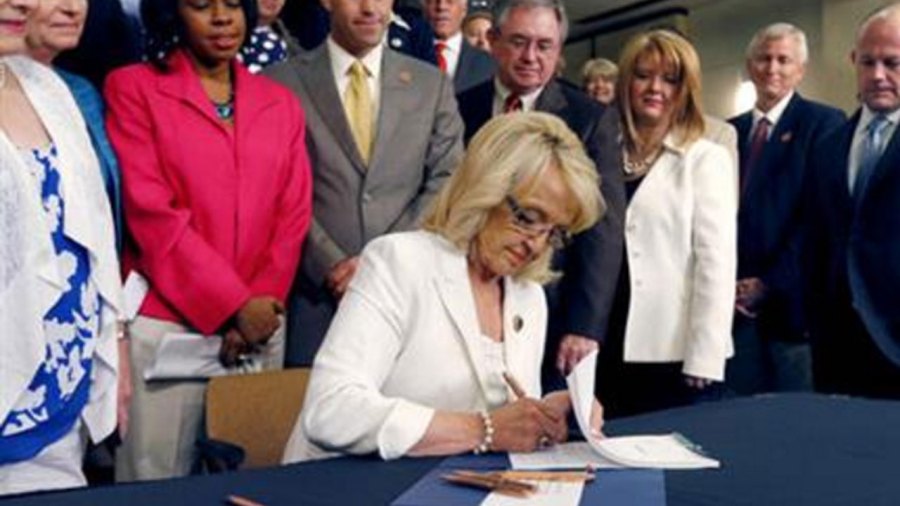 jan-brewer_213184