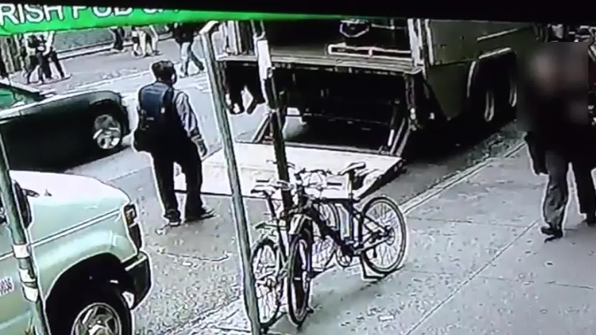 gold flakes theft_214509