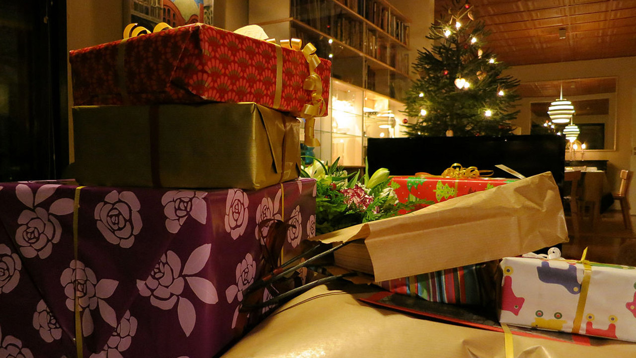 christmas-gifts-presents_224216