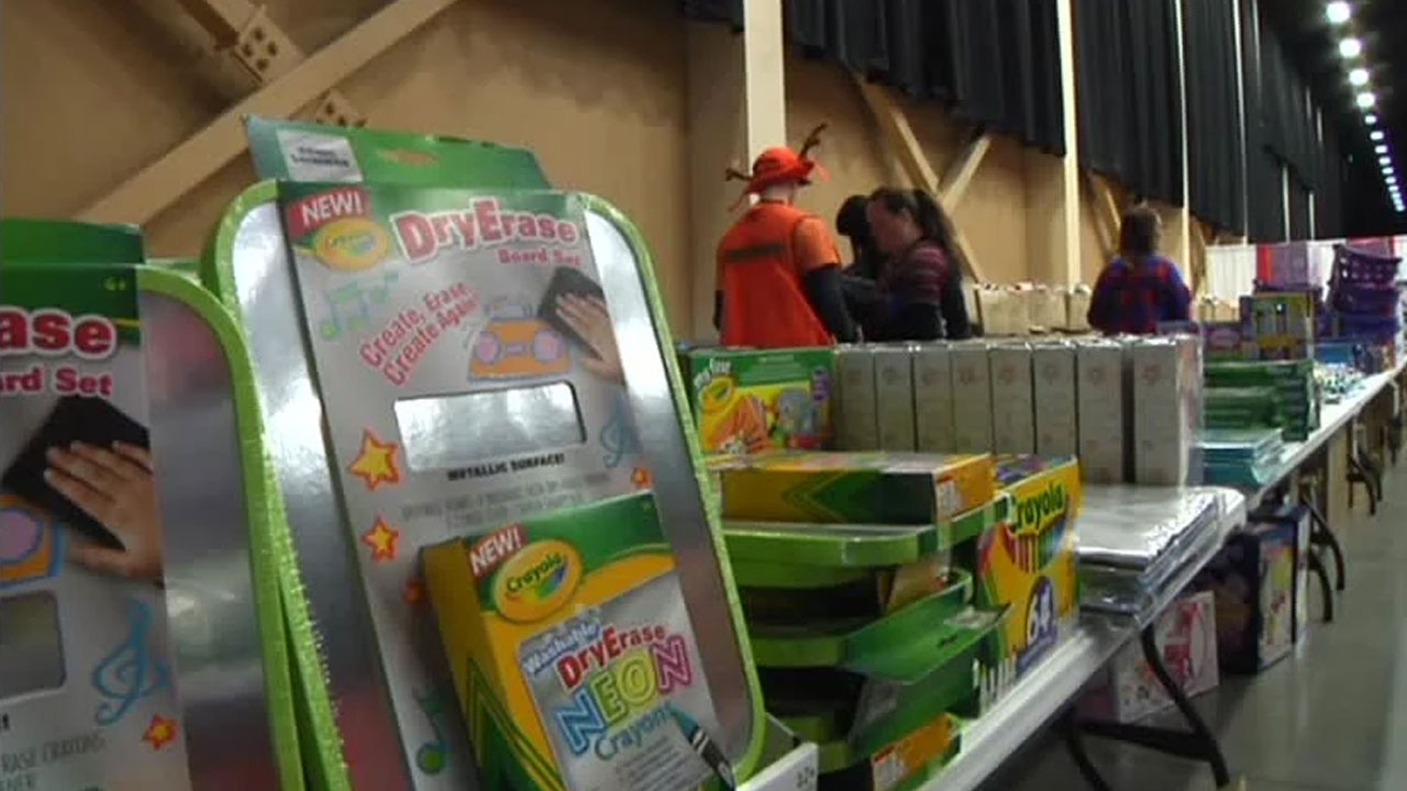 dollar-general-toy-donation_221573