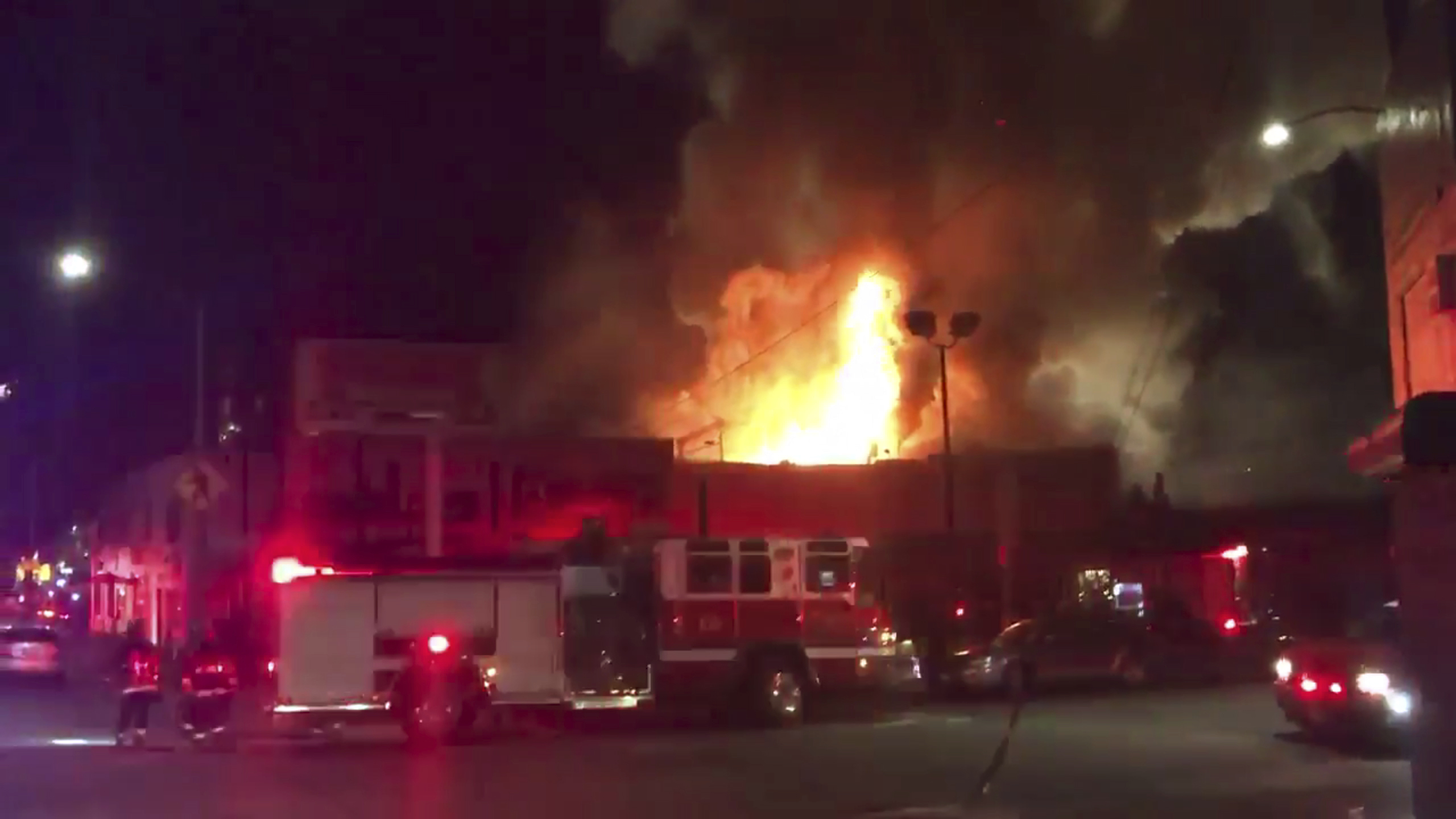 Oakland Fire_215881