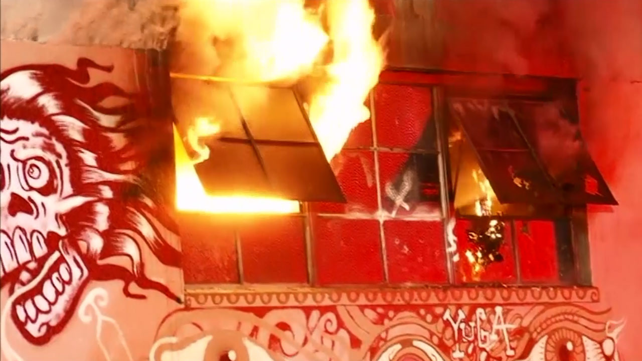 warehouse-fire_216106