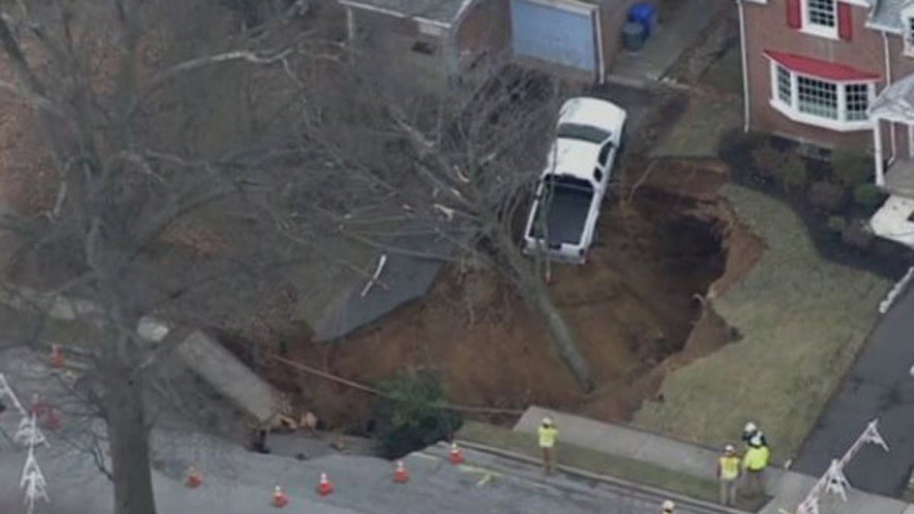 pa-sinkhole_235923