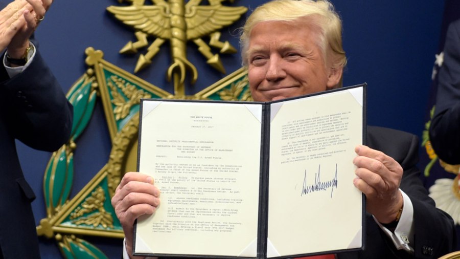 trump-refugees_237422