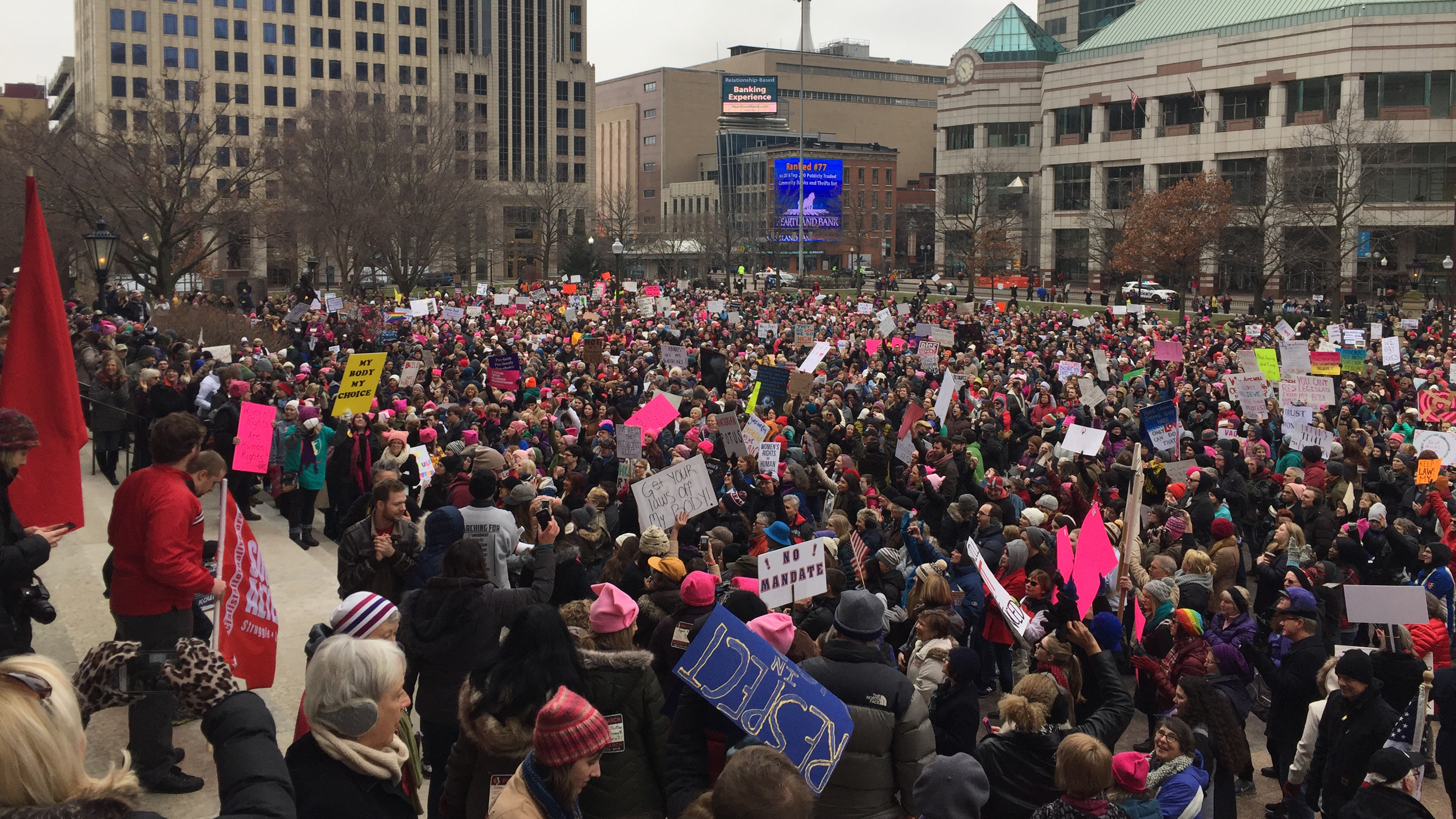 womens-rally-columbus-wcmh_231723