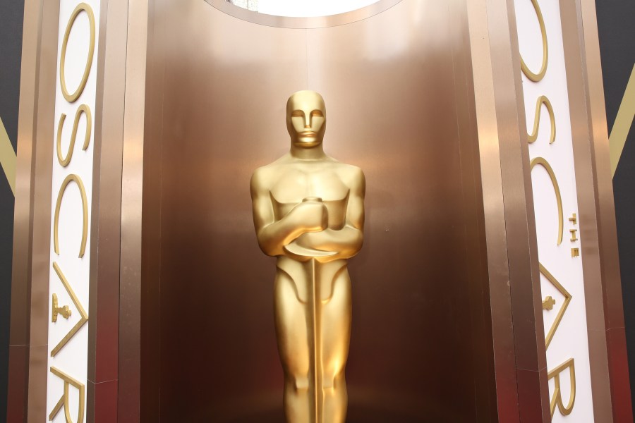 Oscar statue_256100