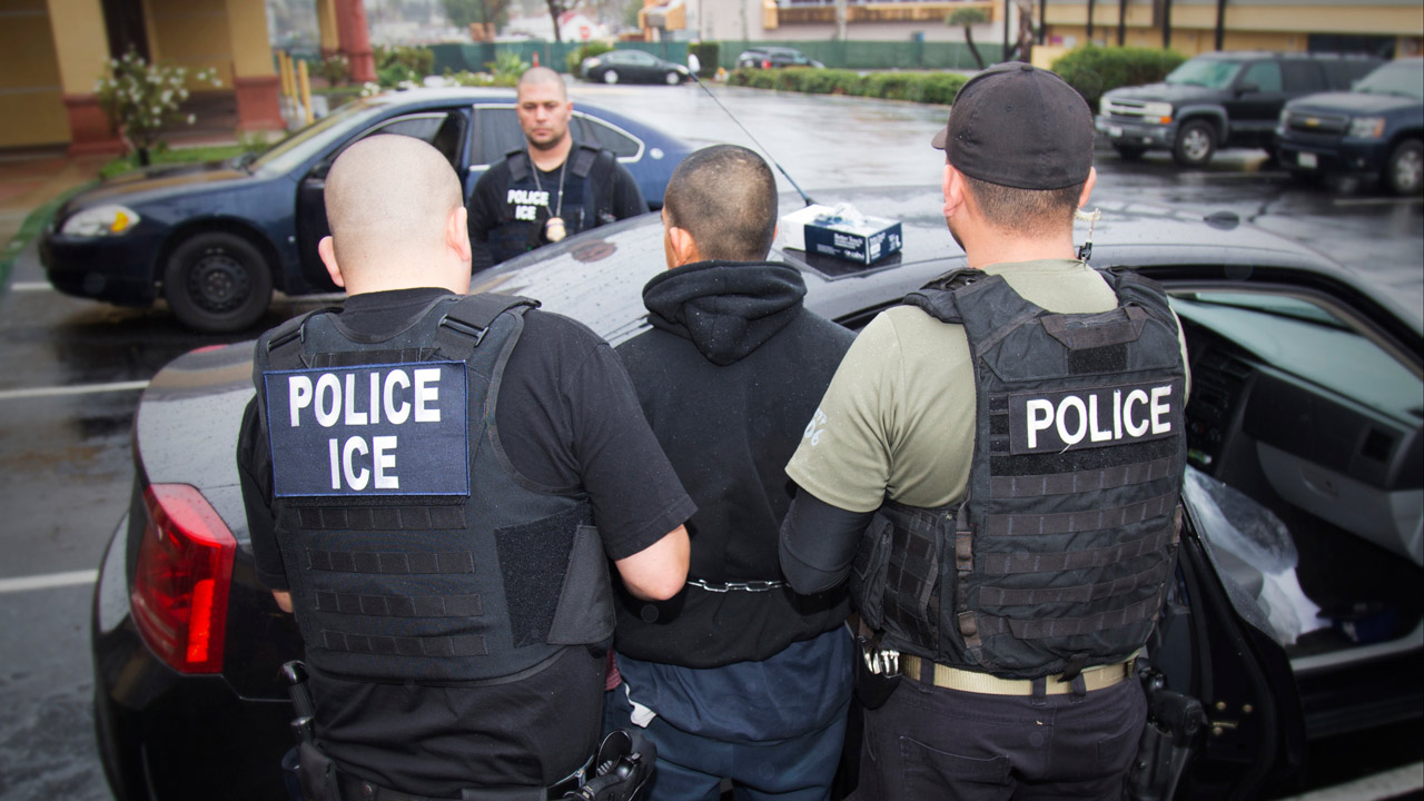 ice-immigration-illegal_255184