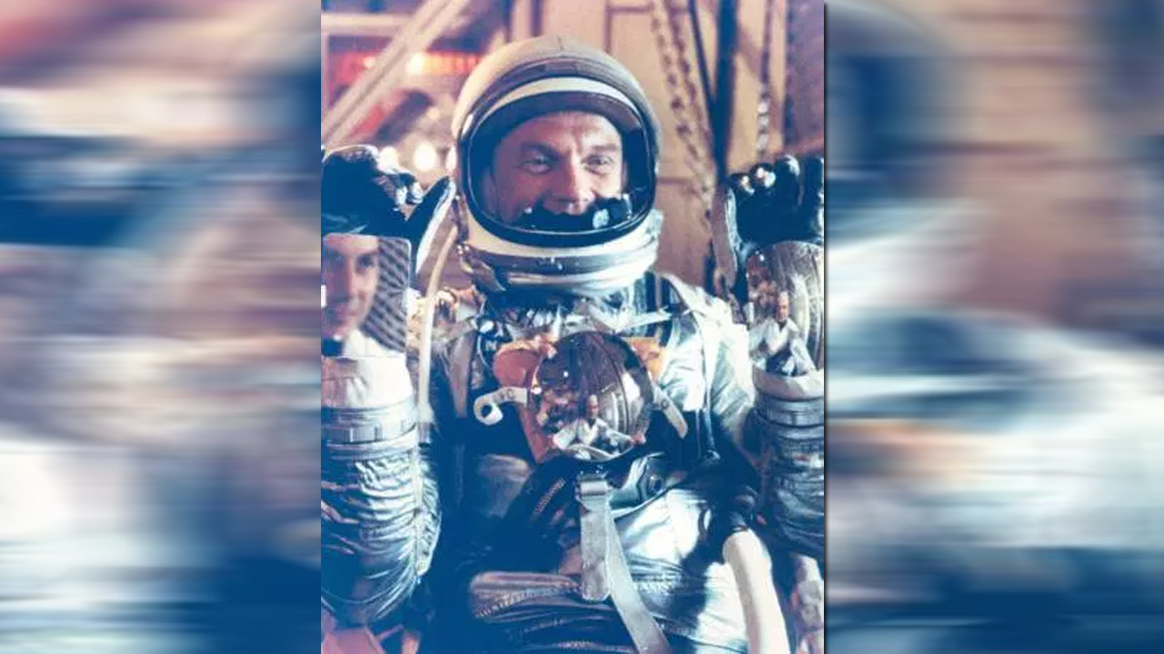 john-glenn-flight-anniversa_254683