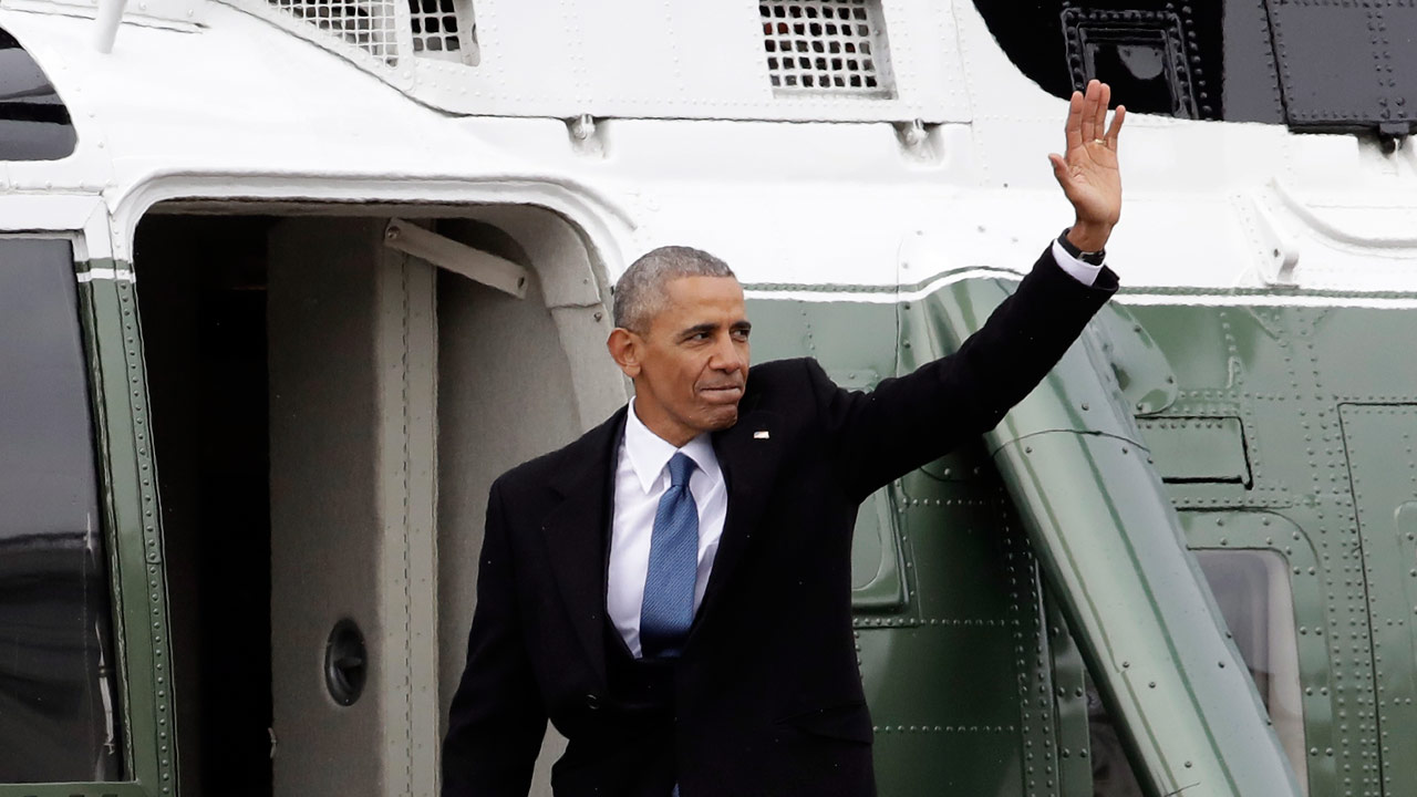 obama-final-salute_233838