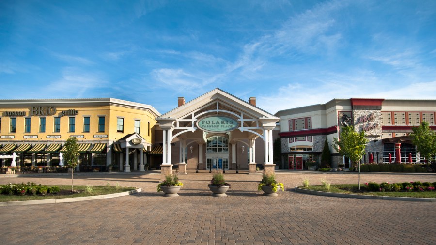 polaris-fashion-place-main-entrance_255895