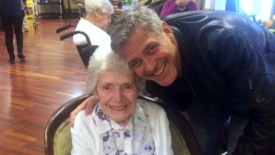 clooneyweb_272202