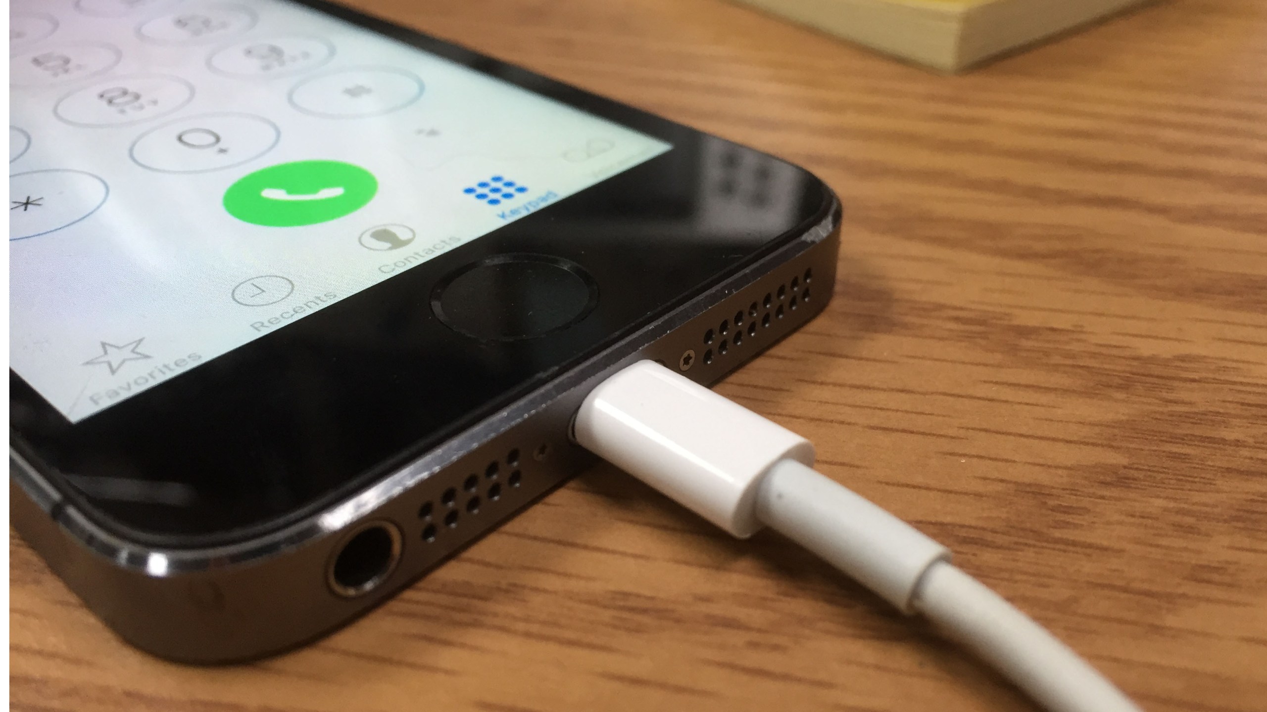 iphone charging 2 generic_271246