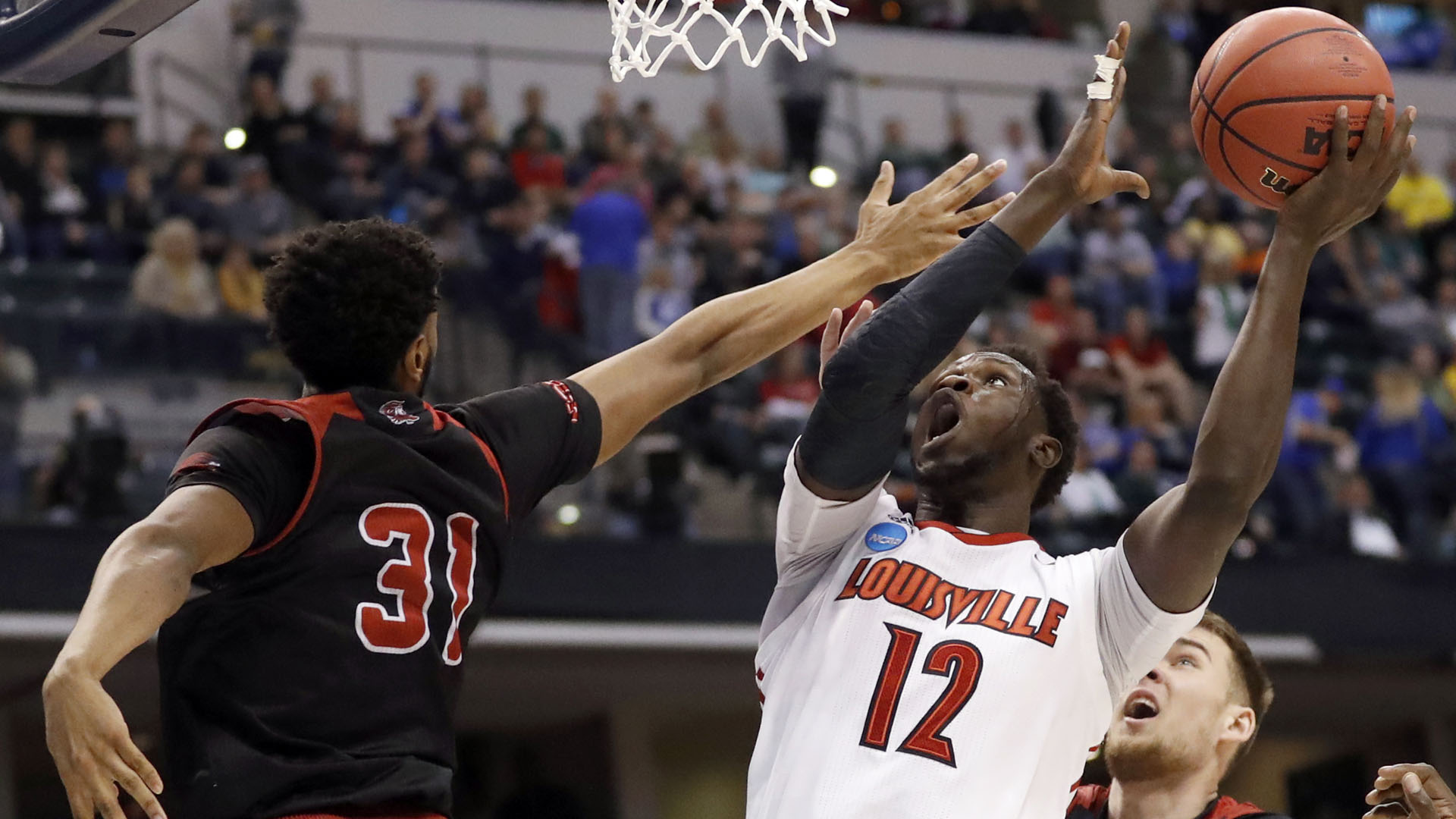 Jackson St Louisville Basketball_270467