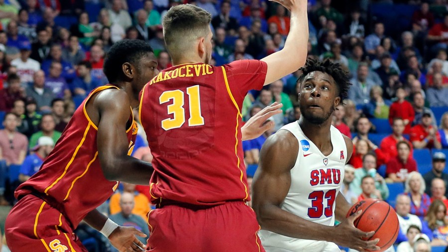 Semi Ojeleye,Nick Rakocevic,Chimezie Metu_270504