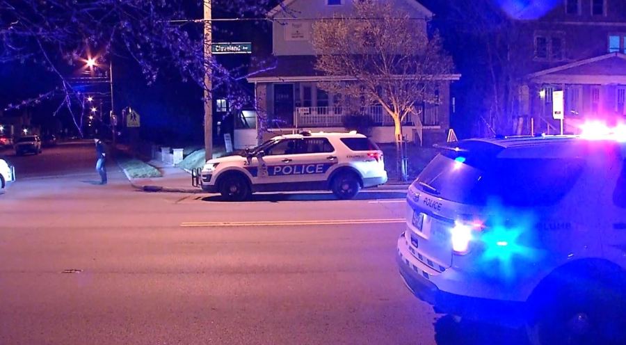 officer dragged_272800