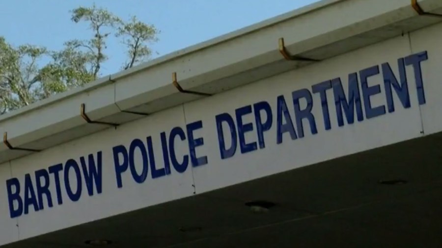 officer-fired-over-facebook_275213