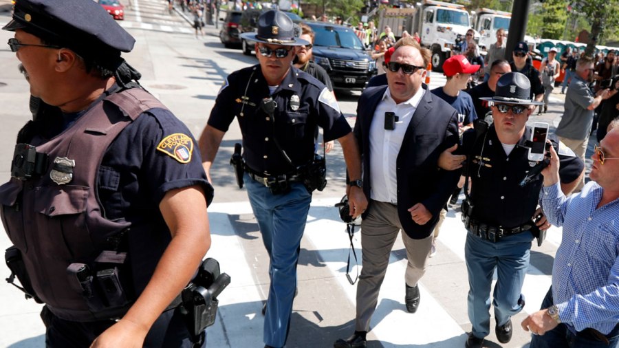 alex-jones_288132