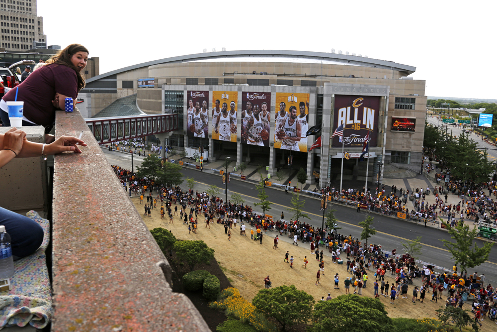 Cavaliers Parade_140816