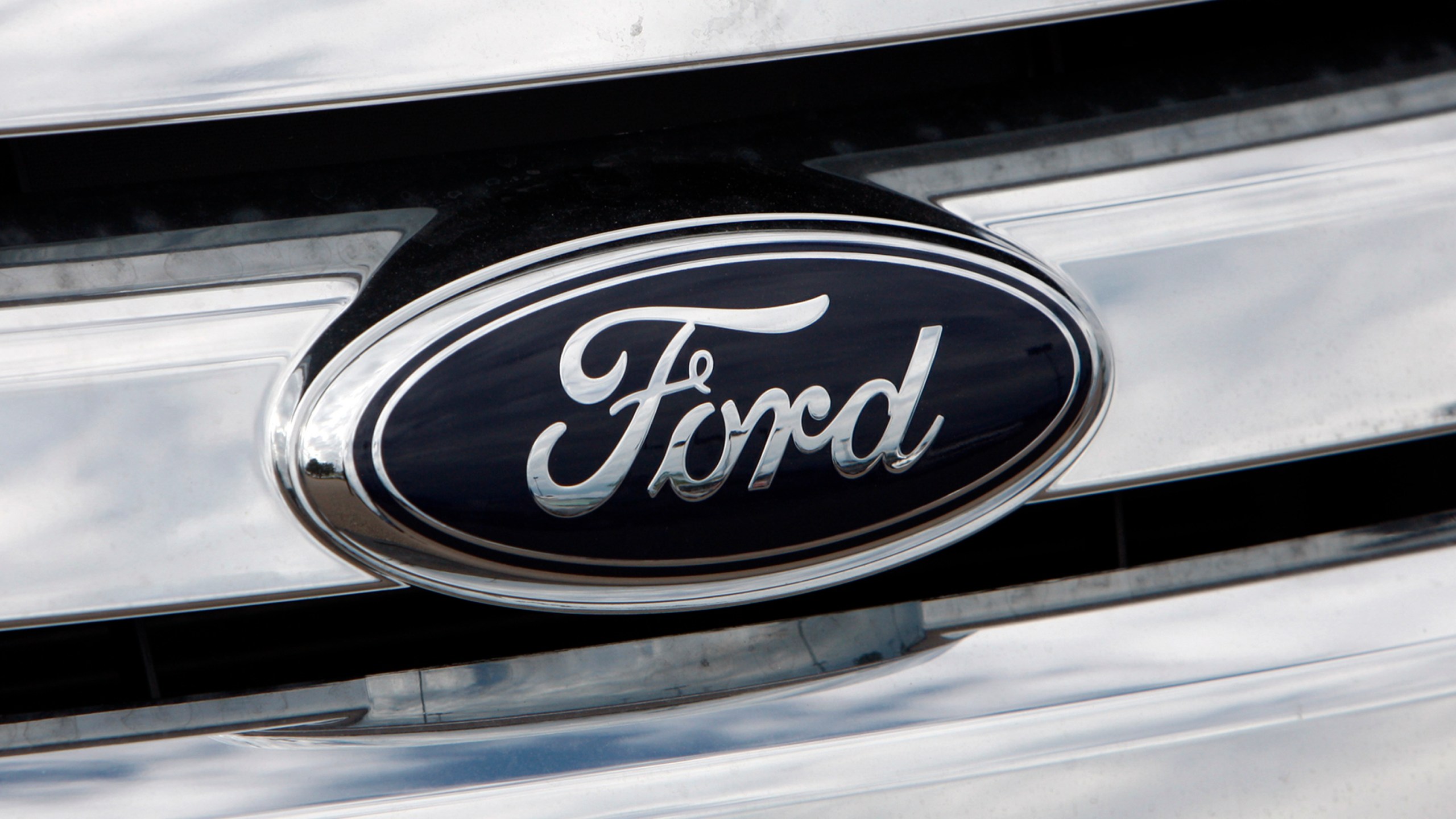 Ford-Air Bag-Recall_230552
